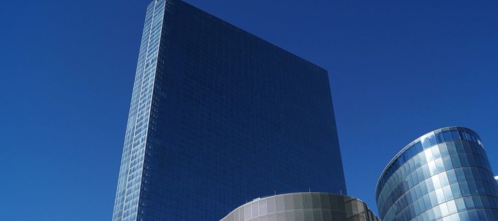 Blackjack spil: En Dybdegående Guide til Casinoentusiaster